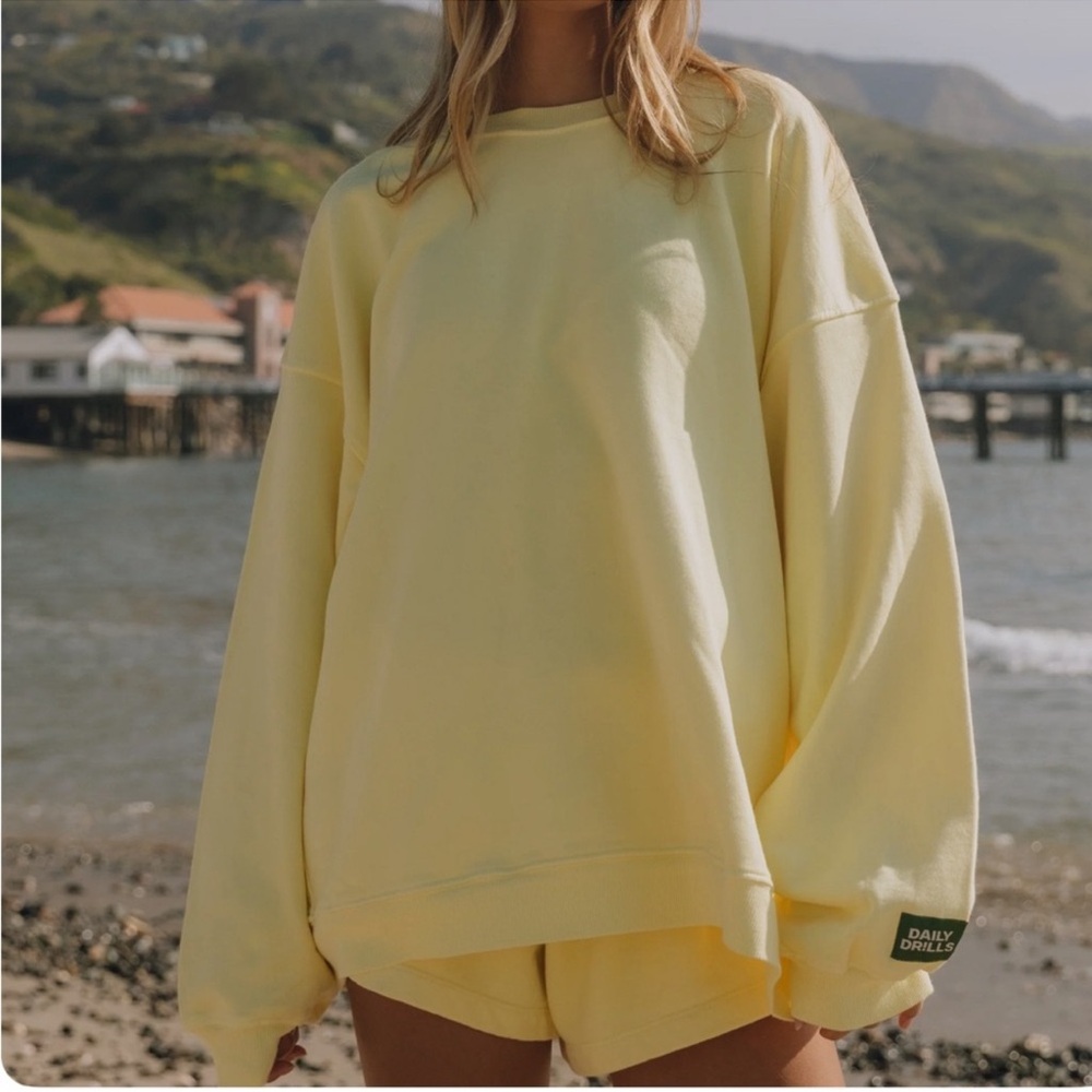 Daily Drills Lemonade Oversized Crewneck XS/S